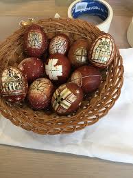 Bring to a boil, then reduce the heat to low. Russian Style Easter Eggs
