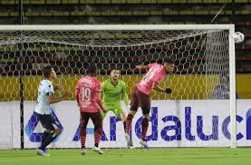 Both sides have met nine times in the most recent seasons. Barcelona Pierde Ante U Catolica Y Se Aleja Del Primer Lugar De La Etapa