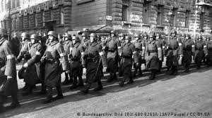 Holocaust victims laid to rest in ...