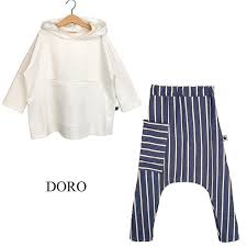 Ister 2 Iplik Orta Ister 3 Iplik Kalin Kumasla Hazirlayabilecegimiz Krem Rengi Salas Sweatshirt Ile Mavi Krem Cizgili 2 Iplik Salvari Kombin Salvar Mavi Rahat