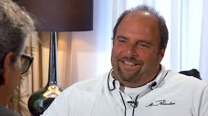 Une vie, une passion: Steve Ross, Les V.R. St-Nicolas