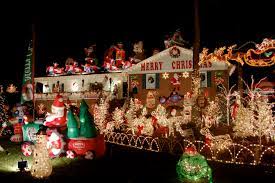 See more ideas about christmas yard, christmas yard decorations, christmas yard art. 16 Fabulous Outdoor Christmas Decorations The Road To Domestication