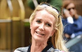 RHOBH' Alum Kim Richards Owes $90K In Unpaid Taxes & Currently Rents A Tiny  Apartment Due To Legal And Money Troubles!