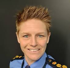 THE COLLEGIATE PRESS