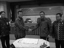 Materi administrasi umum bab 2 kelas 10. Https Www Quantumbook Id Wp Content Uploads 2019 05 Ok Administrasi Umum Bisnis Dan Manajemen Kelas X 1 18 Pdf