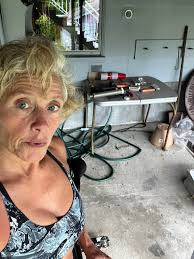 When you become a flight attendant, there will be certain habits that you  end up developing without even noticing it, especially when it comes to  helping others. Allow me to share what