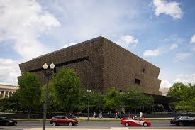 Smithsonian Under Scrutiny! Trump Era Review Sparks Debate! - Imagen principal del artículo