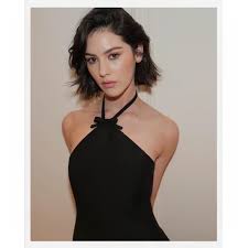 GRACIE ABRAMS X VALENTINO - - @gracieabrams @maisonvalentino @valentino.beauty  makeup @makeupvincent hair @marki - gracieabrams valentino paris