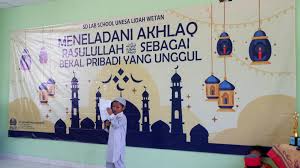 Marilah bersama merenung kembali sirah rasulullah (s.a.w) dan mencontohi kehidupannya kerana baginda adalah teladan yang terbaik. Sd Lab School Unesa Lidah Wetan Peringati Maulid Nabi Muhammad Saw Labschool Unesa