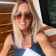 Taylor Wolfe's Instagram, Twitter & Facebook