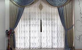 Fon perde kumaş fon olarak ya da perde olarak kullanılabilmektedirler. Klasik Mekanlarda Hangi Tur Perdeler Kullanilmalidir