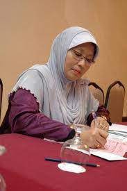 Saya tertarik dengan dua perkara iaitu penderaan emosi dan penderaan spiritual yang tidak dijelaskan dengan lebih lanjut di dalam buku ini. Selamat Menjalain Ukhuwwah Jumpa Dr Robiah K Hamzah Facebook