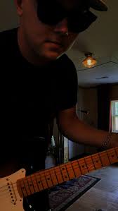 If you’ve got Strat fever, come to a show and let’s chat Strat! Putting  this lil buddy thru the paces before going