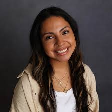 Krystle Thompson's Instagram, Twitter & Facebook