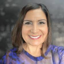 Kendra Hubbell's Instagram, Twitter & Facebook