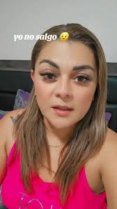 No Salgo Pero En Las Fotos