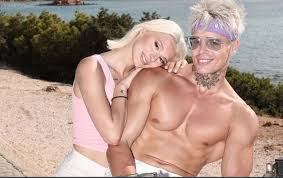 Η ελληνική πορνό ταινία της Barbie ετοιμάζεται να σαρώσει τα box office των  ερωτικών ταινιών (video) - Μικροπράγματα