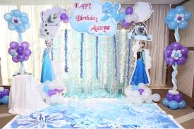 Let your little heroine enjoy the adventures of anna and elsa with her frozen party complete with themed balloons, treats, activities, decorations, and party favors that are all meant to celebrate her day. Tattoo Party Events Frozen Theme Party