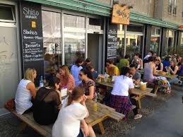 Best Veggie Burger Restaurants That Meat Lovers Also Love Berlin Essen Berlin Minze