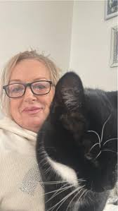 For those of you whose cats are still missing. I've seen so many of these  fantastic reunited stories and have been through it myself. Don't give up  searching xx