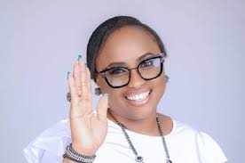 Representative oluremi tinubu, wife of former lagos state lead representative and apc national pioneer, bola tinubu, created a ruckus as she considered a lady a hooligan during a warmed contention at the constitution review hearing. Why I Confronted Remi Tinubu After She Called Me Thug Arinola Oloko Lagos Politician Newspeakonline