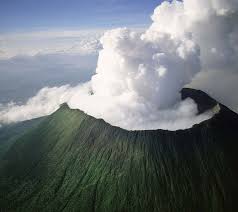 Mount nyiragongo is an active stratovolcano with an elevation of 3,470 m (11,385 ft) in the virunga mountains associated with the albertine rift. Nyiragongo Volcano Wordlesstech Mount Nyiragongo Volcano Travel Fun