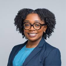 Absolutely loved seeing Wake Forest University School of Business MSM  Student Engagement Council plan and host a “Blossoms and Berries  Valentine's Day event for their Masters in Management cohort…