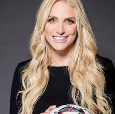 From 2011 until 2013 she worked as a news anchor for sky sports news hd. Anna Kraft Fur Die Ruckrunde Kann Man Sich Schon Mal Facebook