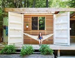 Cette Mini Maison Container De 35m2 A Ete Construite En 2 Semaines Planete Deco A Homes World Maison Container Mini Maison Maison