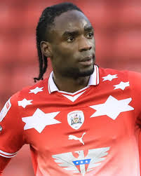 Devante Cole » Bilanz unter Árbitro Darren Deadman