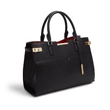 Instead of utilizing leather, the brand designs with upcycled nylons, vegan textured cco polyurethane, and canvas. 12 Stylish Vegan Handbags Purses For 2021 Ecothes
