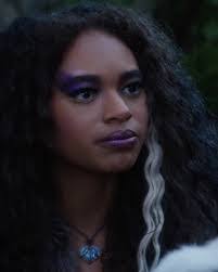 Willa Wyatt's Instagram, Twitter & Facebook