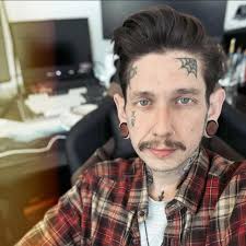 Player escapes death in raid game