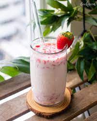 3-ingredient Korean Strawberry Milk Recipe In 2021 Strawberry Drink Recipes Sweet Snacks Fresh Strawberry Recipes