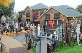 When you're ready to get inspired and give your home the makeover it deserves, here's 23 houses that are doing halloween decorations eerily halloween decor doesn't need to be all ghouls and spooks. 7 Spooktastic Home Halloween Decorations National Cash Offer