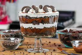 When it pertains to making a homemade low cal desserts , this recipes is constantly a. Oreo Trifle Layers Of Fluffy Chocolate Cake Whipped Cream Oreos