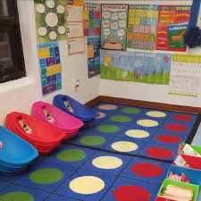 Yessenia Scoop Rocker Kids Chair Daycare Decor Kids Ministry Rooms Daycare Design