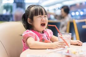 Penyebab bayi menangis terus yang paling umum adalah tanda bahwa si kecil mengantuk. Nangis Hilang Suara Muka Jadi Biru Wanita Ini Kongsi Pengalaman Getir Anak Terkulai