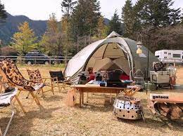 ボード setting up camp テントやタープの設営例 のピン