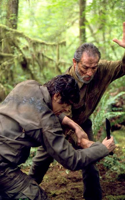The Hunted (2003) | Gone With The Twins