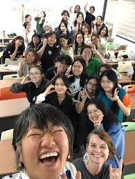 Cecile Corneau's Instagram, Twitter & Facebook