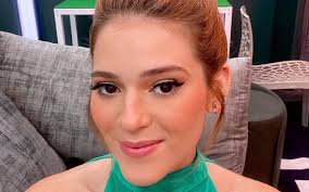 Salmos 34:4 o senhor está sempre pronto para nos livrar dos. Em Alta Na Globo Ana Clara Lima Comanda Bate Papo Com Eliminados Do No Limite Noticias Da Tv
