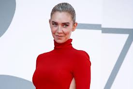 From 2016 to 2018, kirby portrayed princess margaret in peter morgan's netflix series the crown, for which she won the bafta award for best actress in a supporting role in a television series in 2018. Vanessa Kirby Gleich Zweimal Im Venedig Wettbewerb News Orf At