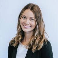 Elizabeth Roach's Instagram, Twitter & Facebook