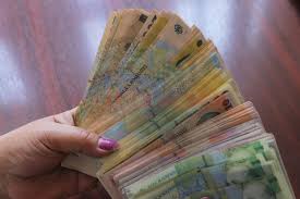 Persoanele fizice autorizate (pfa) vor achita, din ianuarie 2018, contribuții la pensii (cas) și sănătate (cass) la nivelul de 1.900 de lei (salariul minim pe economie).costurile cresc cu minimum 175 de lei pe lună. Ai O FirmÄƒ MicÄƒ Sau Pfa Ce Impozit È›i Se PotriveÈ™te Mai Bine Gazeta De Sud