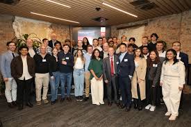 Swinburne University of Technology has an exceptionally good School of…