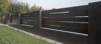 The fence i showed above is a fence that is appropriately priced for a modern home and itis designed to last more than 10 years. Xcel Fences Flow Modern Fences Krakow Xcel