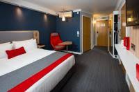 In addition to a whole host of shops, bars and restaurants, this smart, modern hotel is just a short walk from the royal yacht britannia. Holiday Inn Express Edinburgh Leith Waterfront An Ihg Hotel Edinburgh Updated 2021 Prices