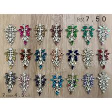 Cara tampal lace pada kain kosong.berhati2 ketika menyulam.takut jarum patah terkena mata atau muka. Diamond Patch Chunky Beads Iron On Manik Baju Batu Tam
