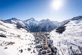 Cost lift pass for 1 week. Les Deux Alpes In December 2019 What Weather To Expect What To Do See2alpes Com